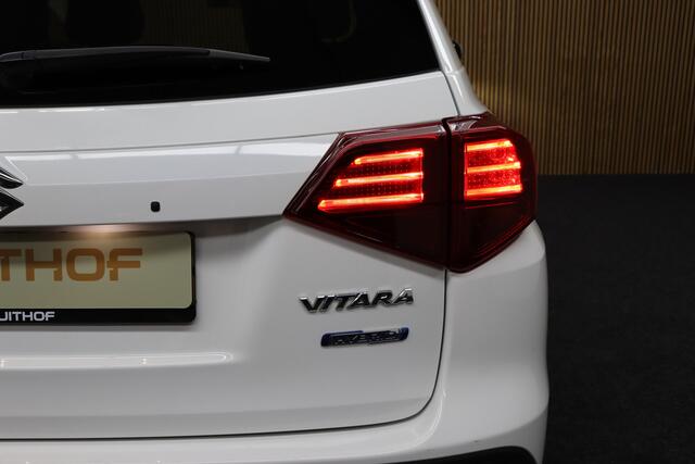 Suzuki VITARA 1.4 Boosterjet Style Smart Hybrid | Adaptive-cruise | Afneembare Trekhaak | Apple Carplay & Android Auto | Camera | Keyless | Clima | Dodehoekdetectie