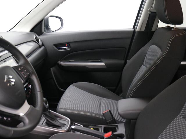 Suzuki VITARA 1.5 Hybrid Select AUTOMAAT / Trekhaak (afn) / Adaptieve Cruise Control / All seasonbanden / LMV / Airco Climat Control / Navigatie / Apple CarPlay & Android Auto / Historie aanwezig /