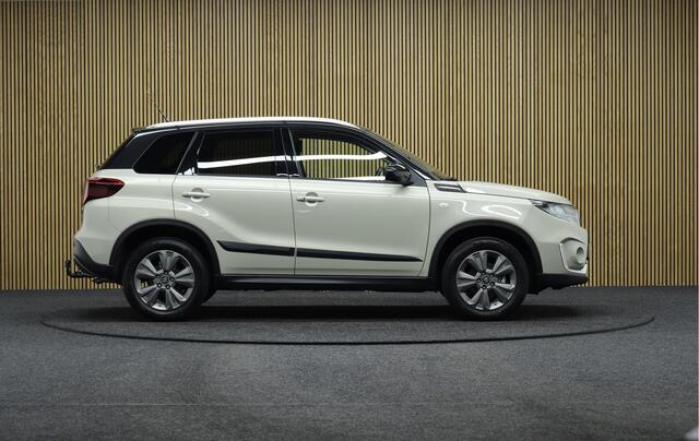 Suzuki VITARA 1.5 Hybrid Automaat Select Rhino Edition | Trekhaak | Navigatie | Adaptive Cruise | Camera | Two tone | Full led