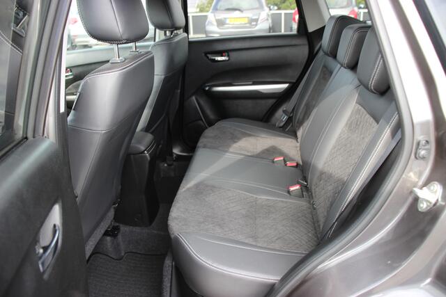 Suzuki VITARA 1.4 Boosterjet Style Hybrid | Navi | PDC | NIEUW MODEL! |
