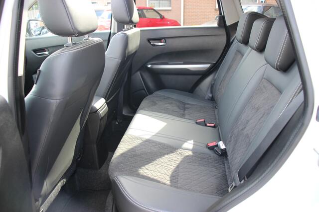Suzuki VITARA 1.0 Boosterjet Stijl/Style | Opendak | PDC | Keyless | Leer |