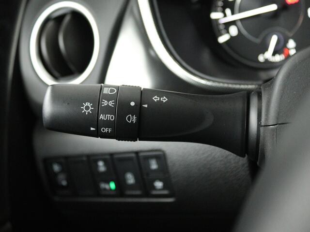 Suzuki VITARA 1.4 Boosterjet Style Smart Hybrid | Apple Carplay / Android Auto (Navigatie) | Panoramadak | Parkeersensoren rondom | Lederen bekleding | Keyless Entry |