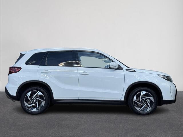 Suzuki VITARA 1.5 Hybrid Style | Automaat | Camera | Clima | Stoelverwarming voor | Pano | LM velgen | ( Vestiging - Nieuwegein )