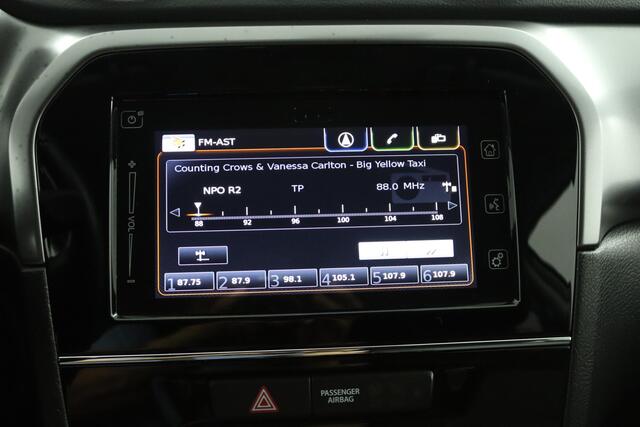 Suzuki VITARA 1.4 Boosterjet Select Smart Hybrid | Airco | Adaptive Cruise Control | Trekhaak | Achteruitrijcamera | Apple Carplay | Android Auto |