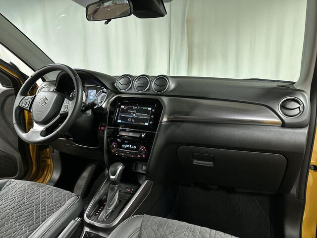 Suzuki VITARA 1.5 Hybrid Style Automaat | Pano | Camera