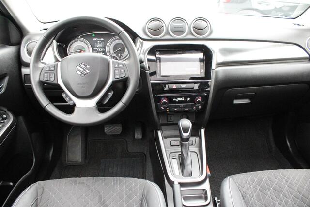 Suzuki VITARA 1.5 Hybrid Style , Automaat, Trekhaak, Panodak en ORG NL!
