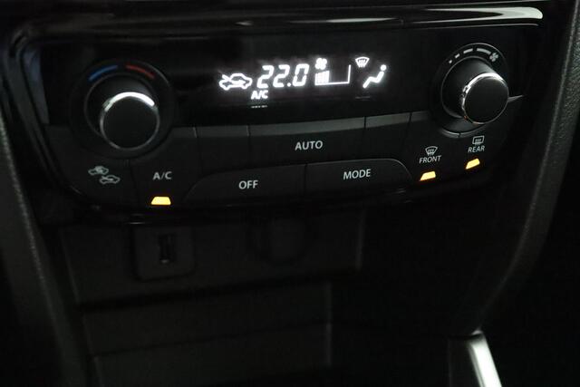 Suzuki VITARA 1.4 Boosterjet Style Smart Hybrid | Climate control | Cruise control adaptive | Navigatie | Apple carplay, Android auto | Panoramadak | Stoelverwarming | Camera |