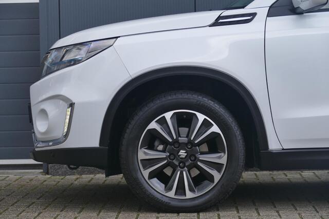 Suzuki VITARA 1.4 Boosterjet Style Smart Hybrid AllGrip | PANO | AFNEEMBARE TREKHAAK | 4X4 | RIJKLAARPRIJS |
