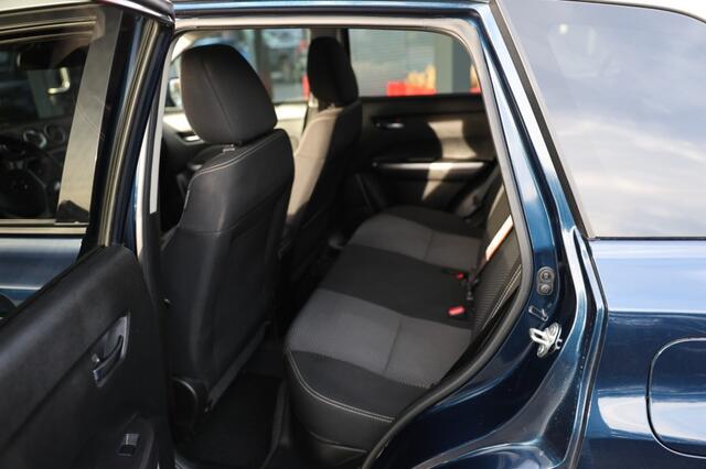 Suzuki VITARA 1.5 HYBRID SELECT RHINO EDITION A/T 5 SITZ