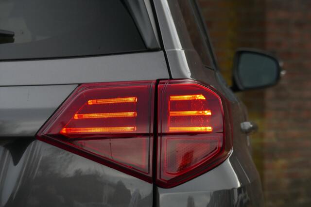 Suzuki VITARA 1.4 Boosterjet Smart Hybrid Style | DEMO | RIJKLAARPRIJS | 18 INCH VELGEN|