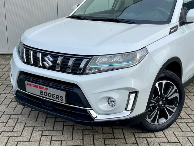 Suzuki VITARA 1.5 Hybrid Style Automaat Navigatie, Schuifdak, Adaptive Cruisecontrol, Climate Control, 17"Lm, Dodehoek Detectie