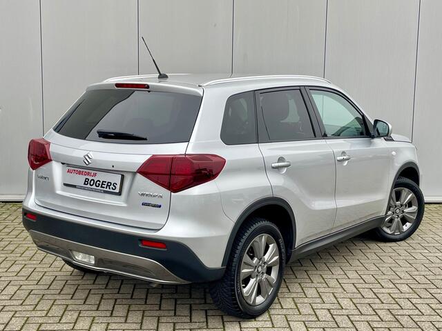 Suzuki VITARA 1.5 Hybrid Select Automaat Navigatie, Climate Control, Adaptive Cruise Control, 17"Lm, Achteruitrijcamera, Keyless Entry