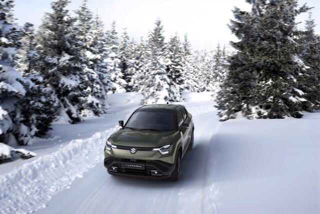 Suzuki VITARA e Select 61 kWh | INTRODUCTIE CADEAU t.w.v. ¤ 500,- | Alle kleuren leverbaar!