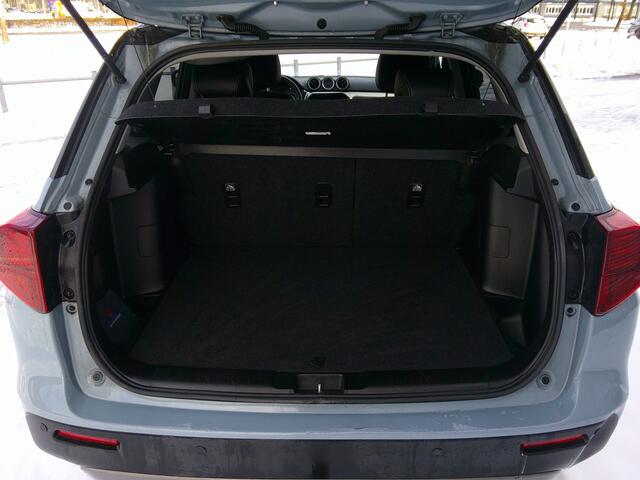 Suzuki VITARA 1.4 Boosterjet Style Smart Hybrid Staat in Hoogeveen