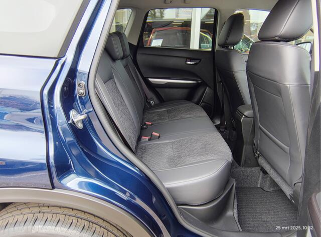Suzuki VITARA 1.4 BOOSTERJET STYLE HYBRID AUTOM. Beschikbaar! | Tot 10 JAAR GARANTIE! | Inclusief ¤ 1.750,- Voorraad Voordeel