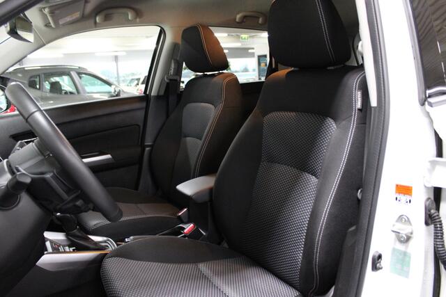 Suzuki VITARA 1.5 Hybrid Select Automaat / Camera / Led verlichting / Navigatie / Adaptive cruise control /