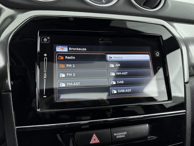 Suzuki VITARA 1.4 Boosterjet Style Smart Hybrid | Parkeercamera | Parkeersensoren | Halflederen Bekleding | Navi | Sunroof | NL-Auto | Dealeronderhouden | 1E Eig |