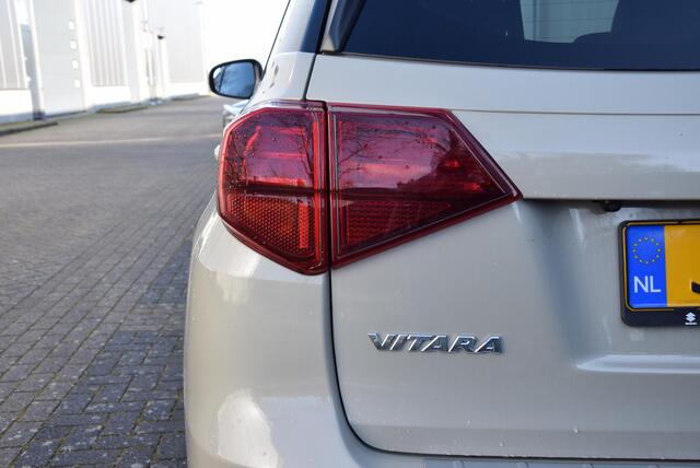 Suzuki VITARA 1.4 Boosterjet Smart Hybrid Style | DEMO-deal! | Two Tone Ivory | 10 jaar garantie!! |