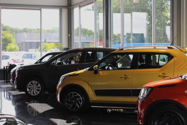 Suzuki VITARA 1.4 Boosterjet Style Smart Hybrid Elektrisch Panoramadak, Leder/Microvezel Bekleding