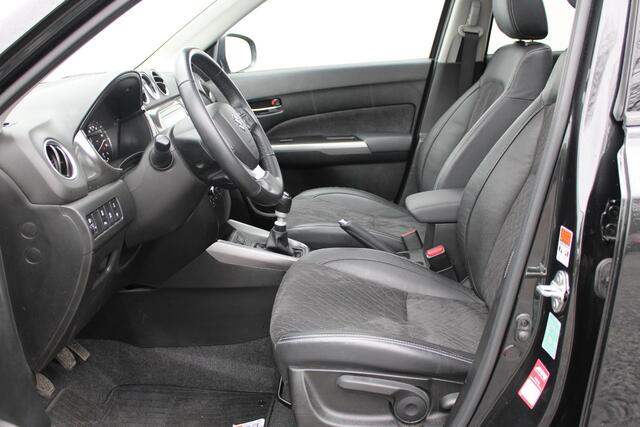 Suzuki VITARA 1.4 Boosterjet Style Smart Hybrid Cruise Control Adaptief, Klimaatregeling, Stijl Uitvoering!