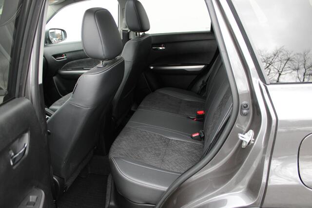 Suzuki VITARA 1.4 Boosterjet Style Smart Hybrid Panoramadak, Stijl Uitvoering!