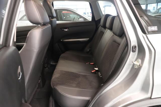 Suzuki VITARA 1.4 Boosterjet Style Smart Hybrid | Panoramadak | Camera | Stoelverwarming | Adaptieve Cruise |