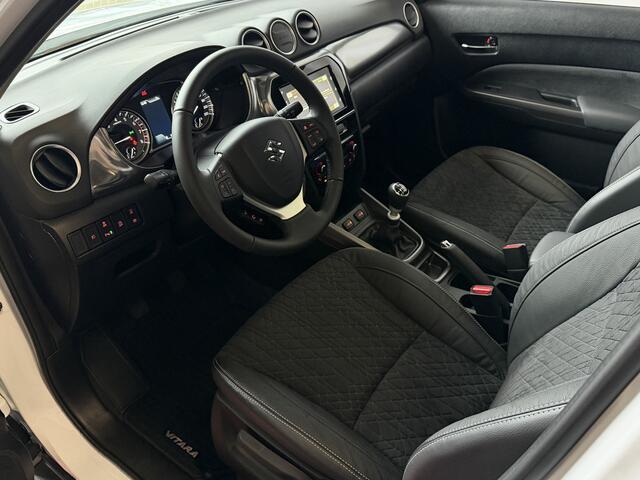 Suzuki VITARA 1.4 BOOSTERJET HYBRID SMART HYBRID STYLE PANORAMA SCHUIFDAK LEER CARPLAY NAVI CAMERA PDC STOELVERW.