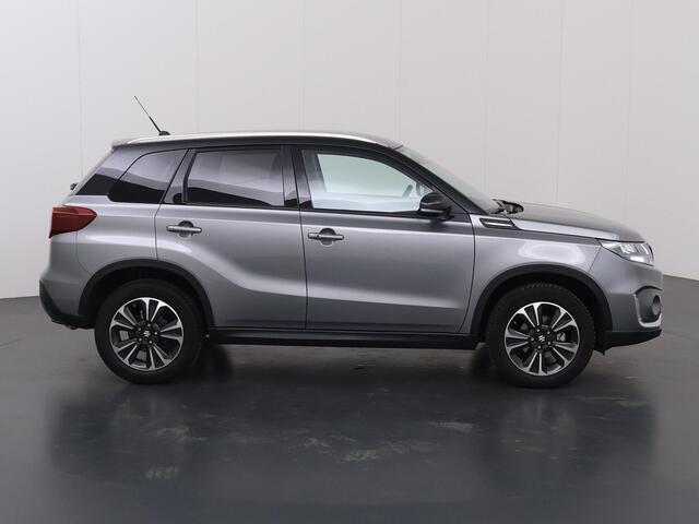 Suzuki VITARA 1.5 Hybrid Style | Trekhaak | Parkeercamera | Navigatie | Stoelverwarming | Climate Control |