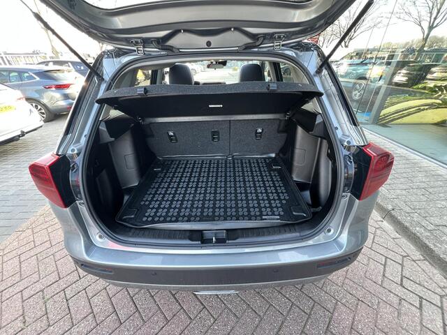 Suzuki VITARA 1.5 Hybrid AllGrip Automaat 115PK | Schuifkanteldak | Navigatie | Half leder | Adaptieve Cruise Control