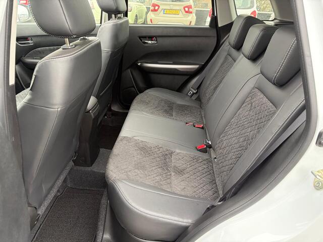 Suzuki VITARA 1.4 Boosterjet Style Hybrid Automaat AllGrip | Trekhaak | Opendak |