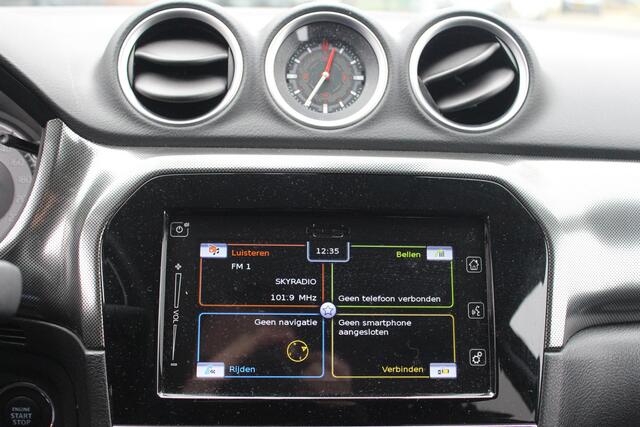 Suzuki VITARA 1.5 Hybrid Style Rhino Edition