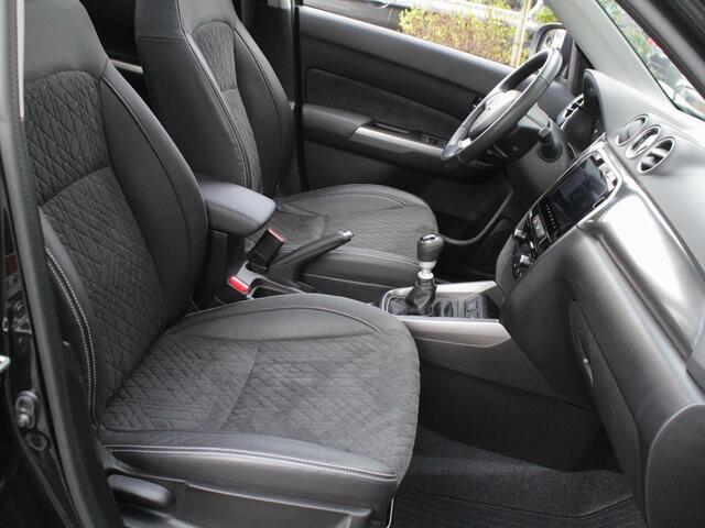 Suzuki VITARA 1.4 Boosterjet Style Black-Pack | Navi | Adap. Cruise | Panodak | All Season | Trekhaak