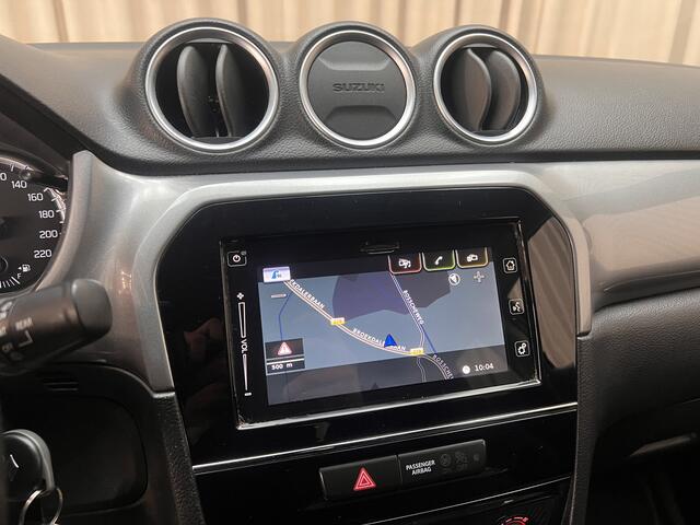 Suzuki VITARA 1.6 Comfort *Afn. Trekhaak* Navigatie / Cruise / Camera / ECC-Clima / 17" LMV / Dakspoiler / Privacy Glass