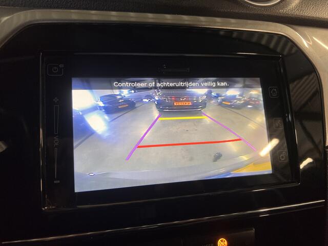 Suzuki VITARA 1.6 Comfort *Afn. Trekhaak* Navigatie / Cruise / Camera / ECC-Clima / 17" LMV / Dakspoiler / Privacy Glass