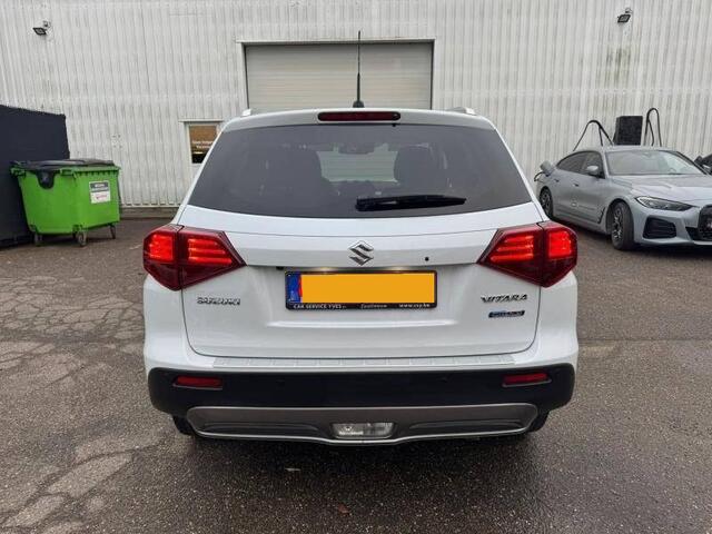 Suzuki VITARA 1.4 BOOSTERJET STYLE SMART HYBRID Open dak | Alcantara | Keyless | Dodehoeksensoren