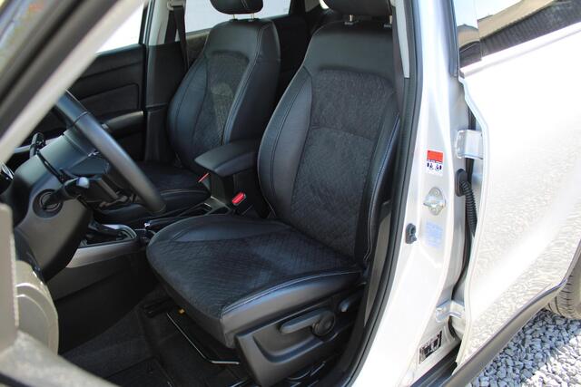Suzuki VITARA 1.4 Boosterjet Style Smart Hybrid Automaat, Trekhaak, Stijl Uitvoering
