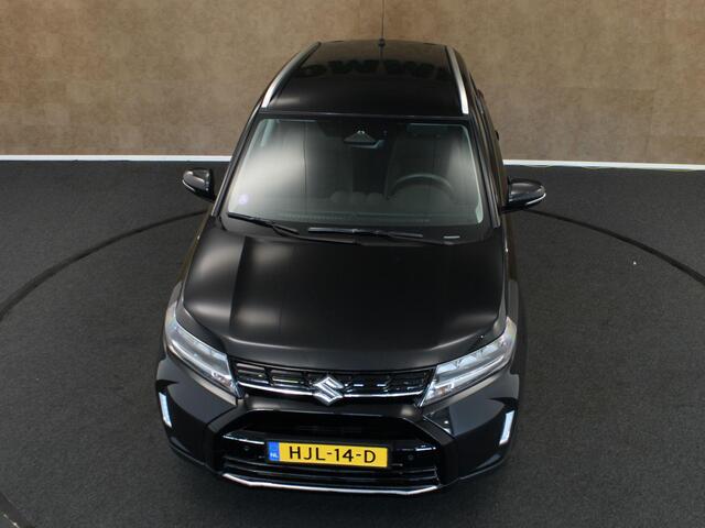 Suzuki VITARA 1.4 Boosterjet Style Smart Hybrid - ORIGINEEL NEDERLANDSE AUTO - AFKOMSTIG VAN 1E EIGENAAR - PARKEERSENSOREN VOOR/ ACHTER - FACELIFT MODEL - NAVIGATIE - CLIMATE CONTROL - DEELS LEDEREN BEKLEDING - DAKRAILS - DODEHOEK DETECTIE - APPLE CARPLAY/ ANDROID AUTO