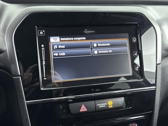 Suzuki VITARA 1.4 Boosterjet Select Smart Hybrid AllGrip | 1200kg Trekgewicht | LED | Apple Carplay/Android Auto | Stoelverwarming | Lichtmetalen Velgen | Metaallak | gelost