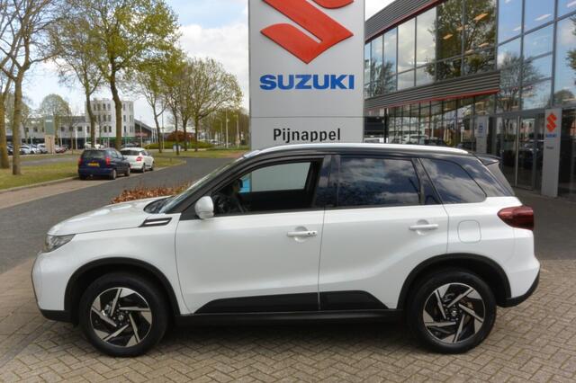 Suzuki VITARA 1.4 Style Smart Hybrid Two-tone/Navigatie/Cruise control