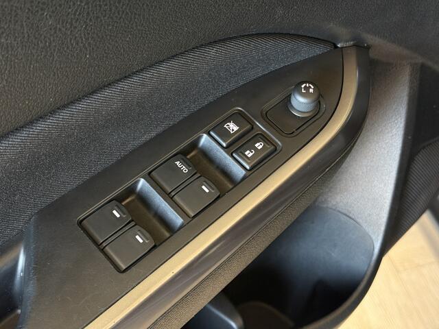 Suzuki VITARA 1.4 Boosterjet Comfort | Navi | Stoelverwarming | 17" | Camera | Carplay | Cruise | 100% onderhouden