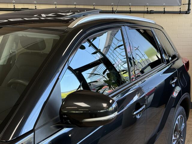 Suzuki VITARA 1.4 Boosterjet AllGrip Comfort | Trekhaak | Pano | 17" | Carplay | Camera | ACC | Dodehoek | Stoelverwarming | 100% onderhouden!