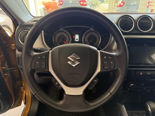 Suzuki VITARA 1.5 Hybrid Select Automaat ( weinig kilometer, zeer compleet )