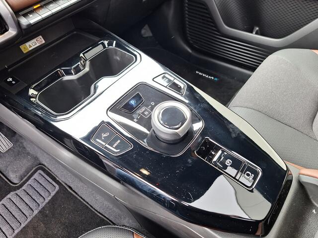 Suzuki VITARA e Style 61 kWh INFINITY speakers Navi Pano Dode hoek PDC v+a Apple/Android auto 360 Cam
