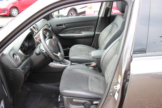 Suzuki VITARA 1.5 Style Hybrid Automaat | Trekhaak | Opendak | 10 jaar Garantie |
