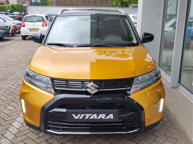 Suzuki VITARA 1.4 BOOSTERJET SELECT SMART HYBRID Direct Leverbaar | Tot 10 JAAR GARANTIE! | Inclusief ¤ 2.000,- Voorraad Voordeel