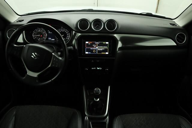 Suzuki VITARA 1.4 Boosterjet Style Smart Hybrid | Climate control | Cruise control adaptive | Navigatie | Camera | Parkeersensoren | Apple carplay, Android auto | Stoelverwarming |