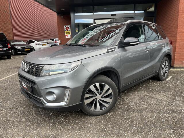 Suzuki VITARA 1.5 Hybrid Style AllGrip // SCHUIF-KANTELDAK // LEDER-ALCANTARA // AFN. TREKHAAK // ADAPT. CRUISE // KEYLESS // CAMERA //