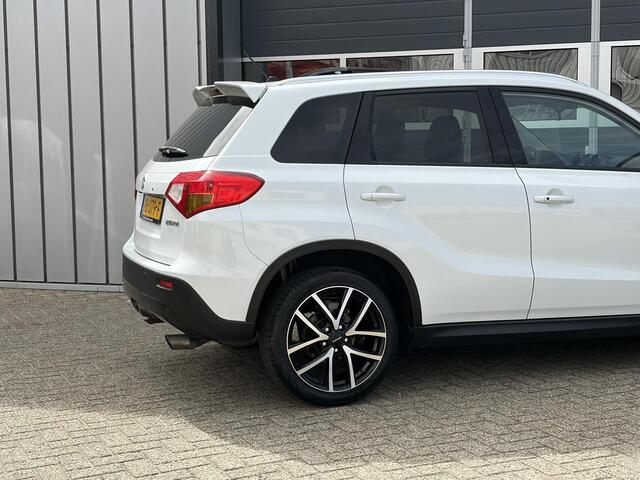 Suzuki VITARA 1.6 High Executive | Pano | LED | Keyless | Stoel verwarming | Camera |