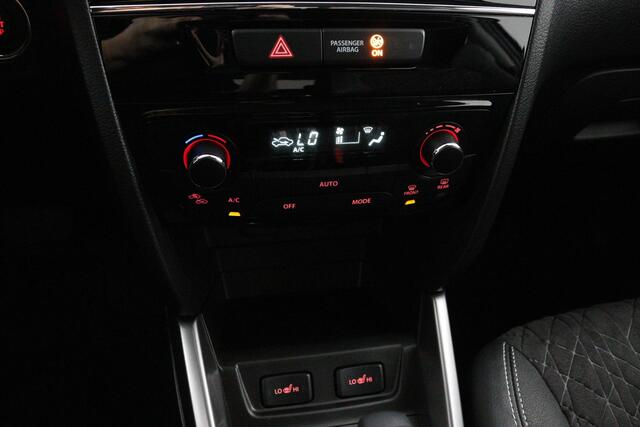 Suzuki VITARA 1.4 Boosterjet Style Smart Hybrid | Climate control | Cruise control Adaptive | Navigatie | Camera | Apple carplay, Android auto |