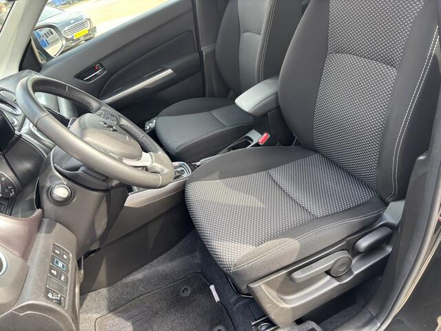 Suzuki VITARA 1.5 Hybrid Select / Allseason Banden / Navi / Stoelverwarming / Applecarplay/AndroidAuto /
